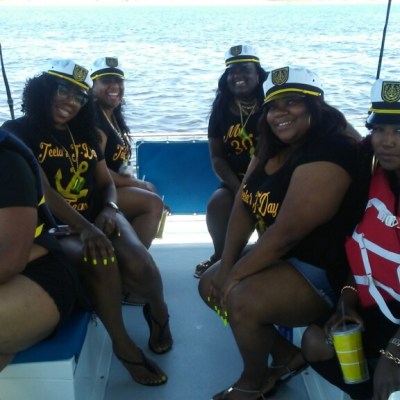 bachelorette party on Jolly'Ventures private cruise